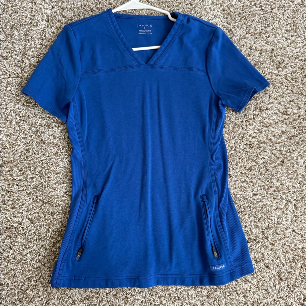Jaanuu scrub set. Small